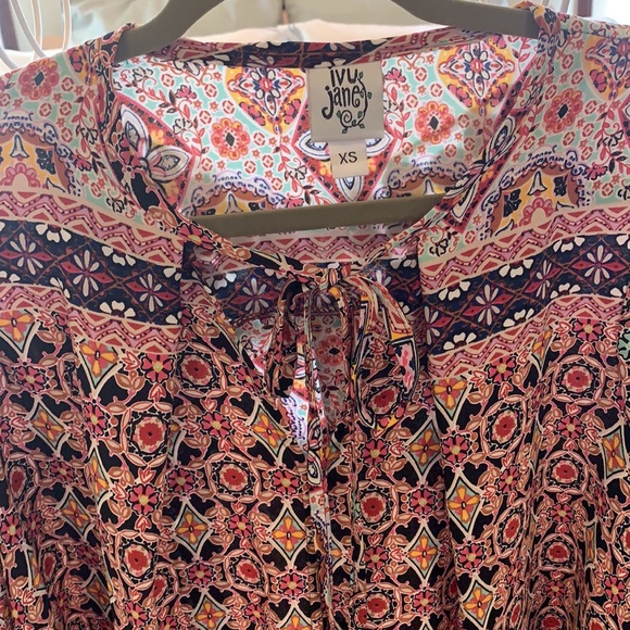 Ivy Jane Blouse, Size 4 - Picture 2 of 4